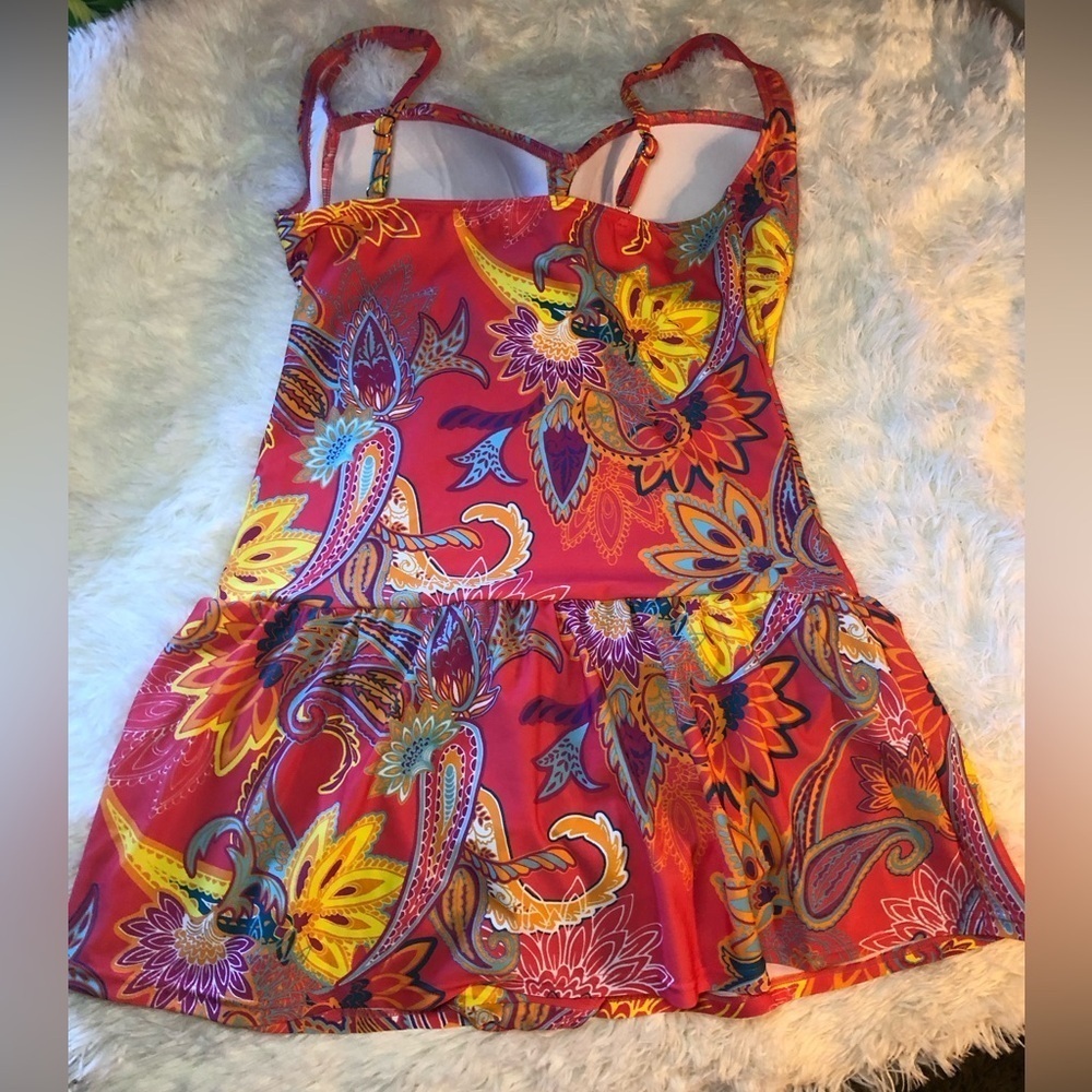 VENUS Pink Paisley One Piece Swimsuit - Picture 5 of 14